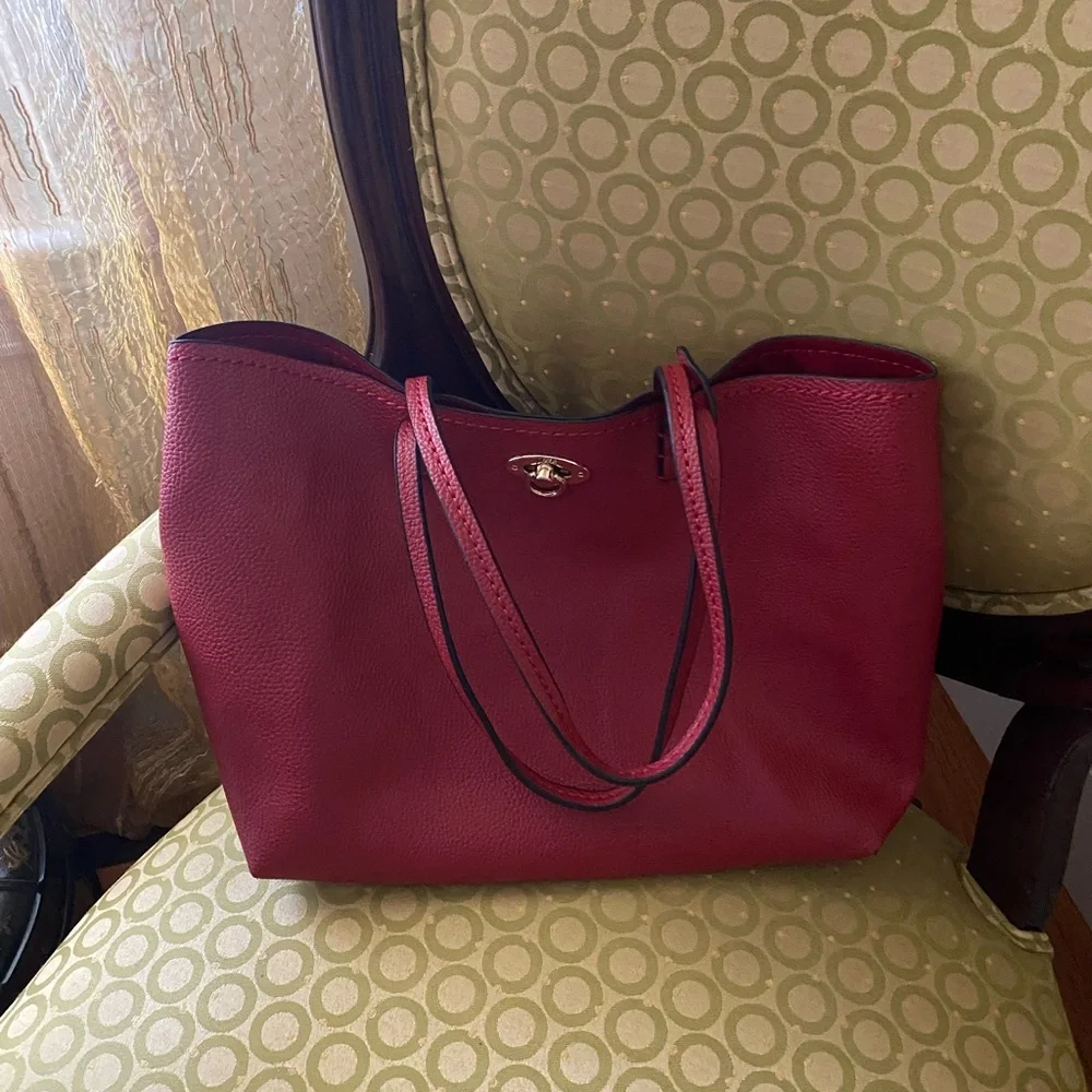 Burgundy tote - Picture 3 of 4